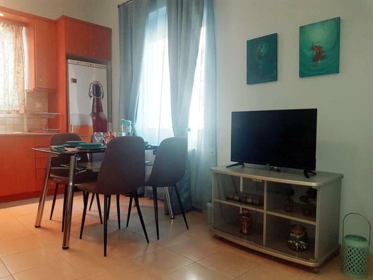 Cozy Apartment Near Monastiraki Афины Экстерьер фото