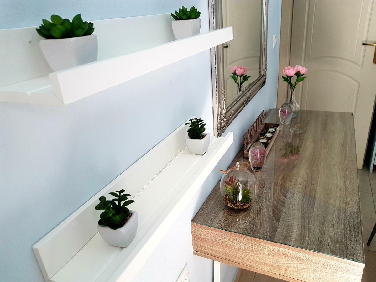 Cozy Apartment Near Monastiraki Афины Экстерьер фото